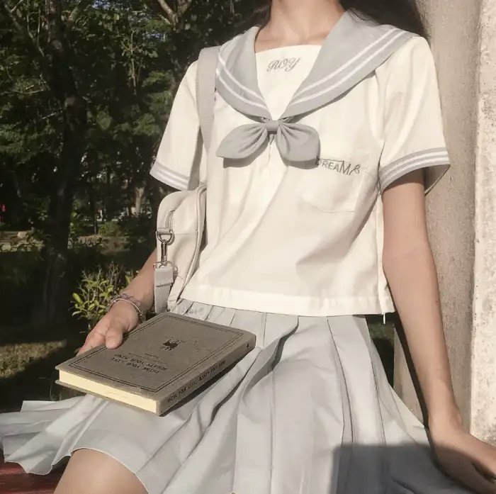 魔鬼中的天使她纯净如天使